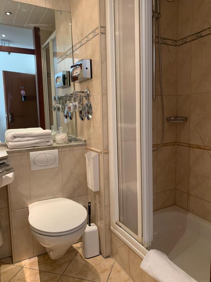 Private Suite Im Gebaeude Des Graf Eberhard Hotels Bad Urach Luaran gambar